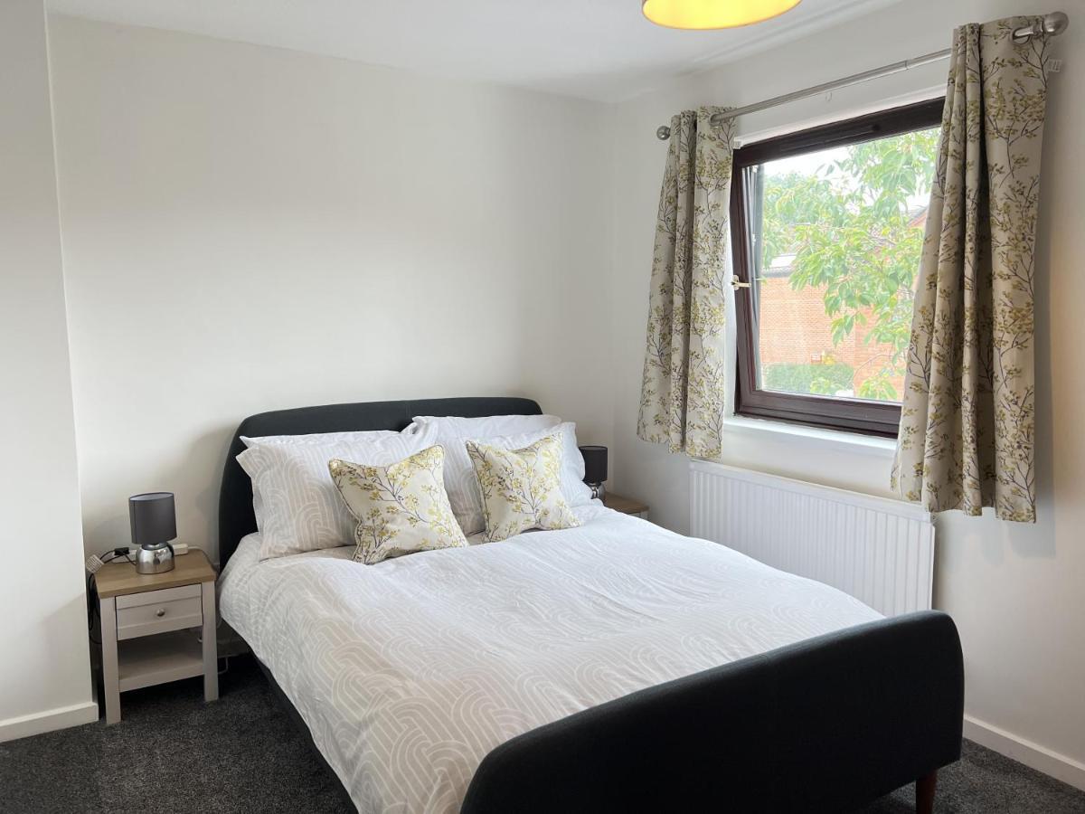 Modern 2 Bed Townhouse Just Outside City Walls With Free Private Parking York Exterior foto
